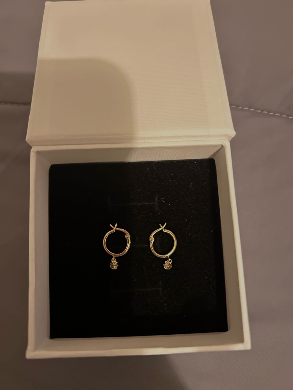 Mejuri Women’s Gold Round Sapphire Hoops